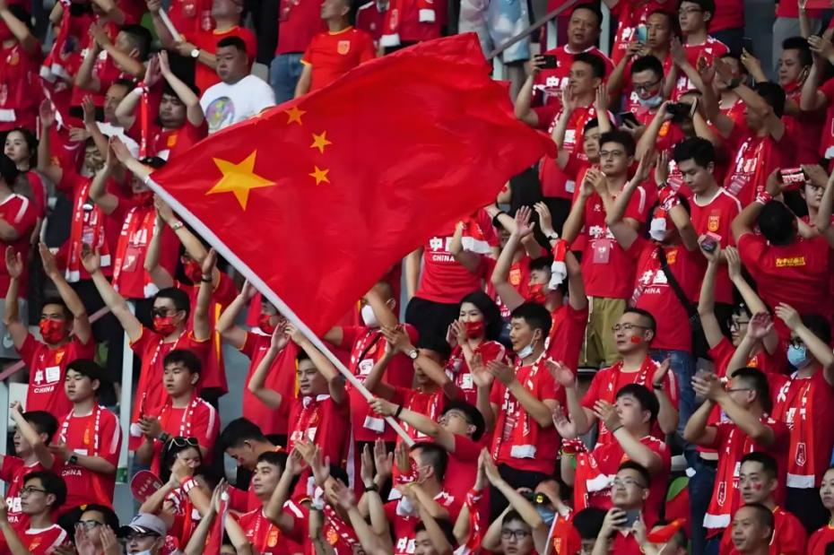 秋季赛程密集期观赛指南：电竞与体育重点场次如何提前锁定
